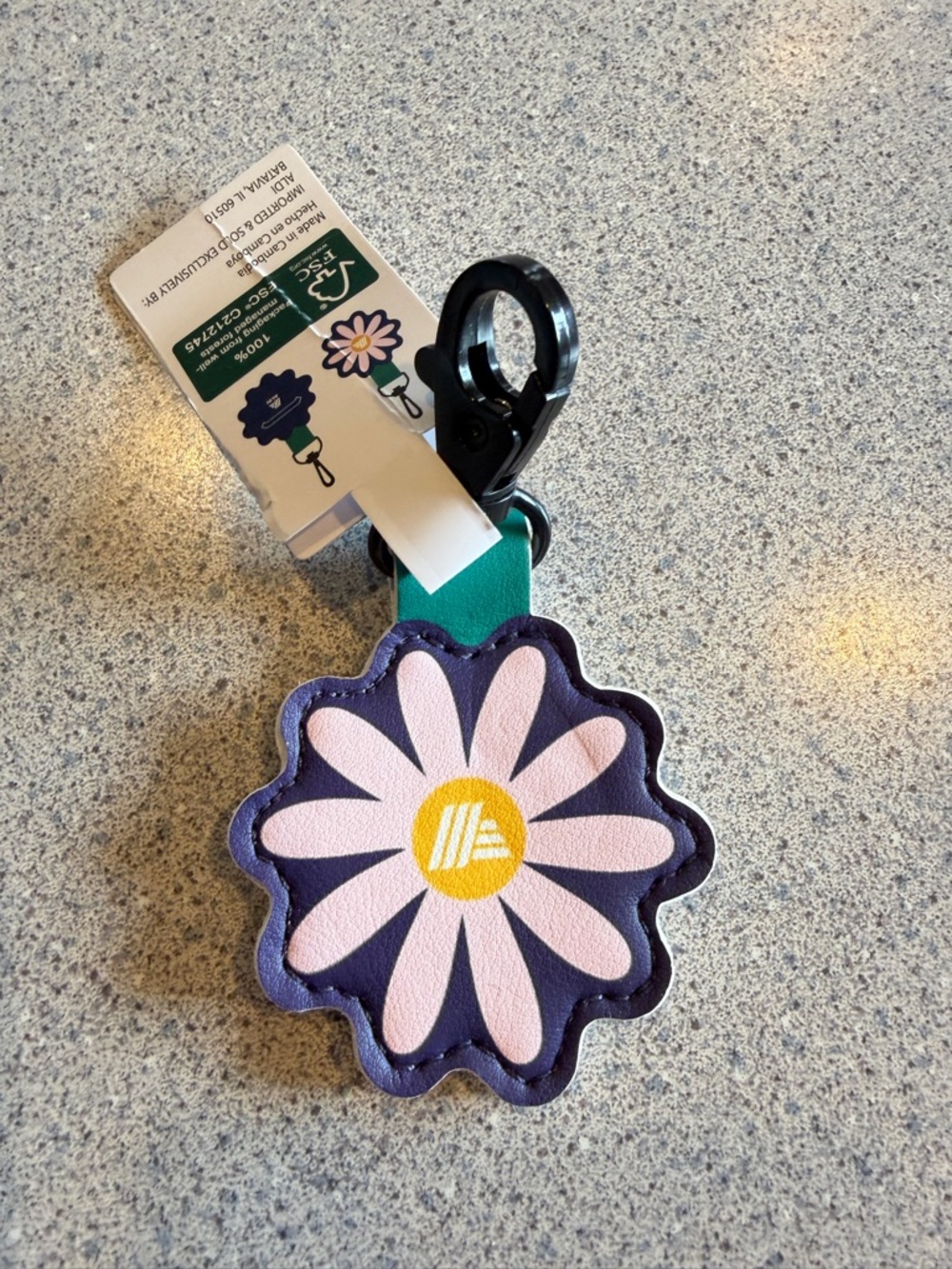 New Aldi Keychain Quarter Holder Keeper Clip Blue/White Flower Purple/Pink